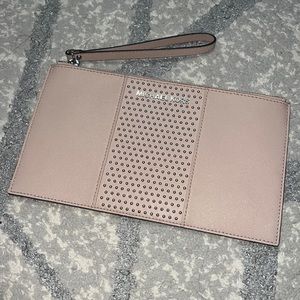 Like New Michael Kors Large Jet Set Wristlet with Card Holders Studded Baby Pink